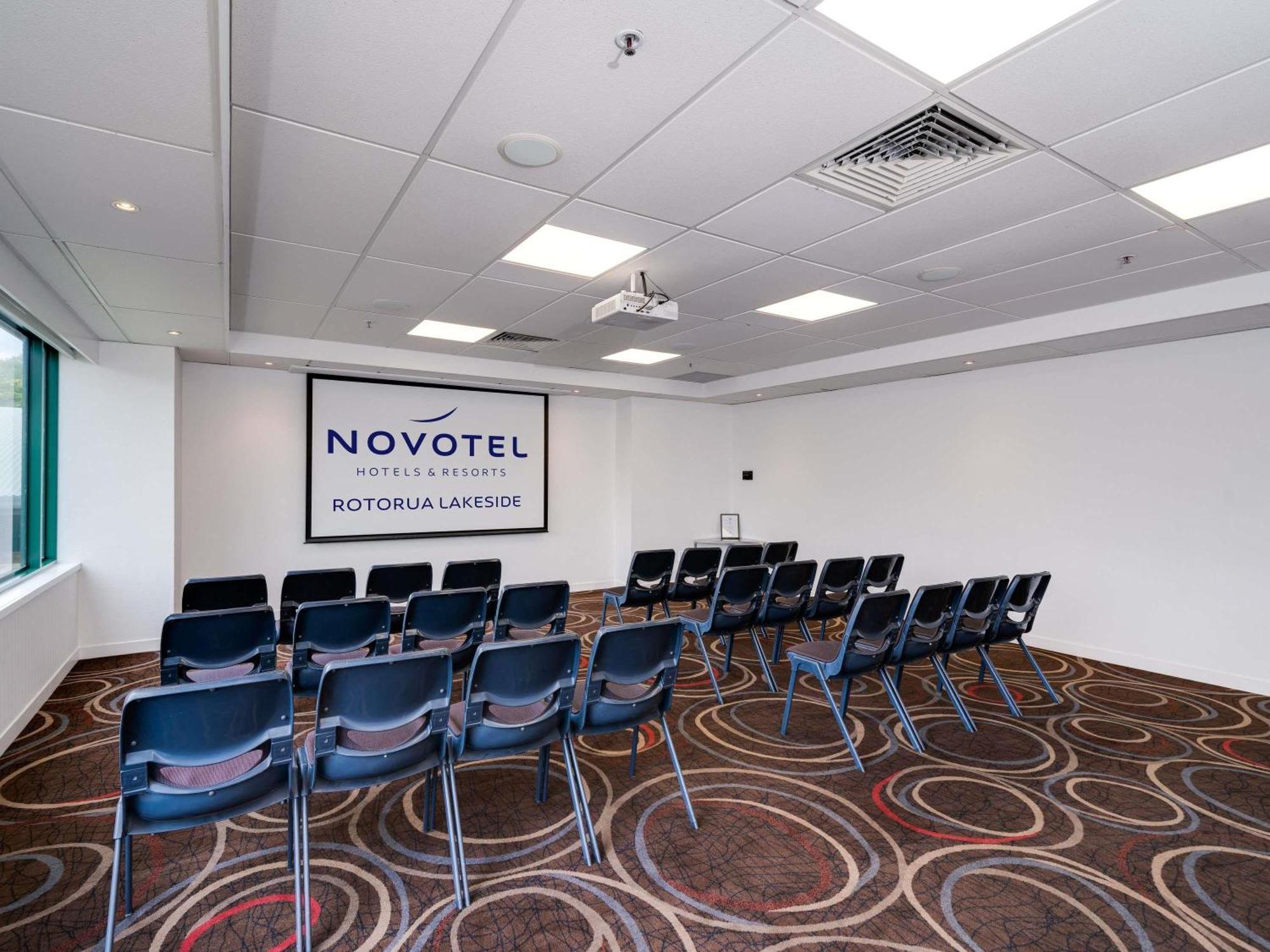 Novotel Rotorua Lakeside Ngoại thất bức ảnh